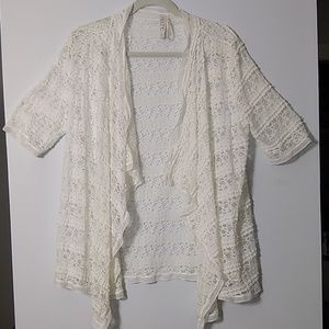 Open front Kische white cardigan size L